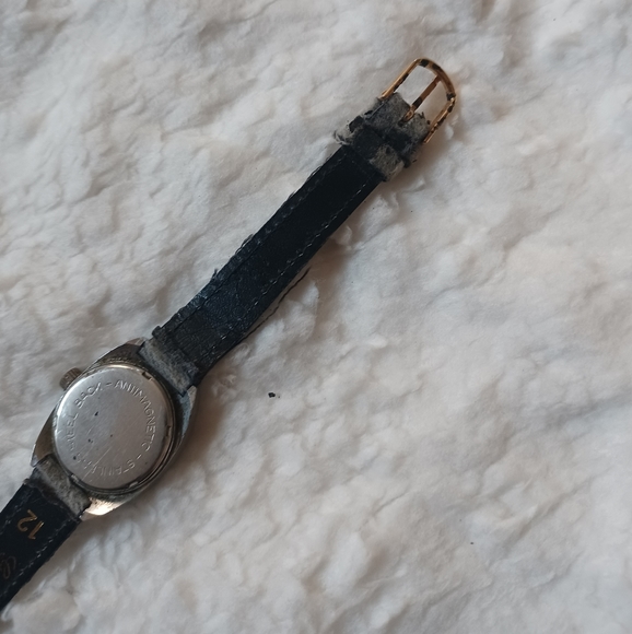 Roleit quartz Watch vintage black leather band gold tone stainless steel 17rubis - Picture 7 of 9